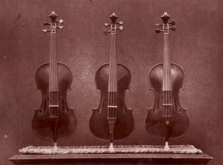 三個(gè)世紀(jì)后斯特拉迪瓦里的傳說(shuō)中的“彌賽亞”：歷史上最具爭(zhēng)議的小提琴？